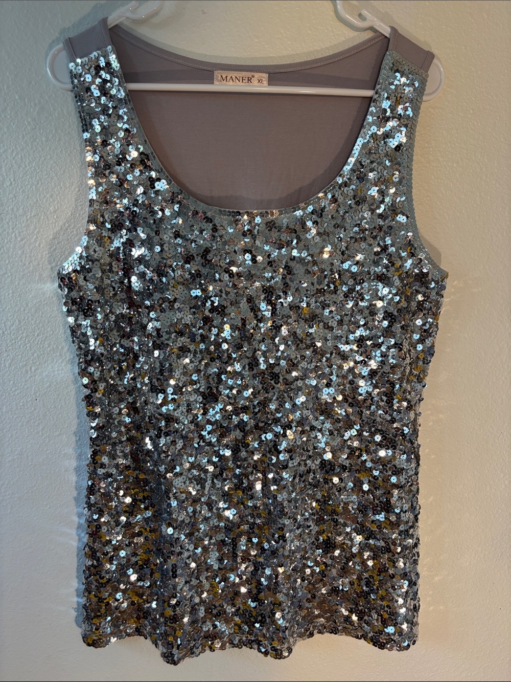 Maner Silver Sequin Tank Top - Shimmering Evening Layer -536sku